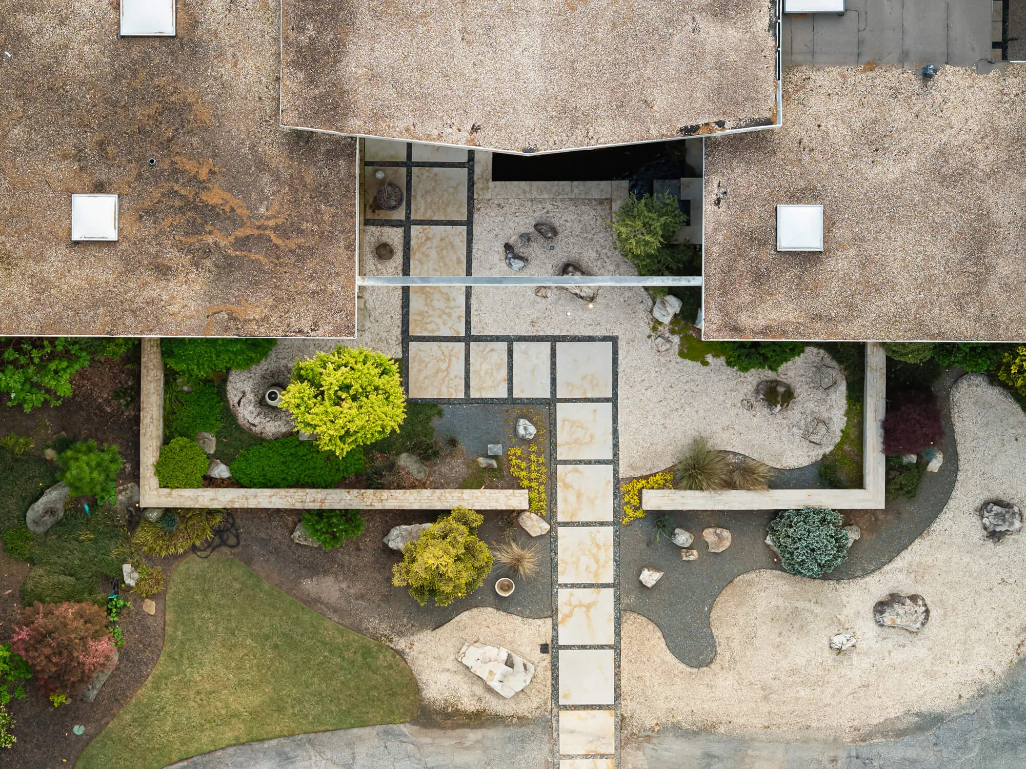 The Grounds — The Ridgewood House