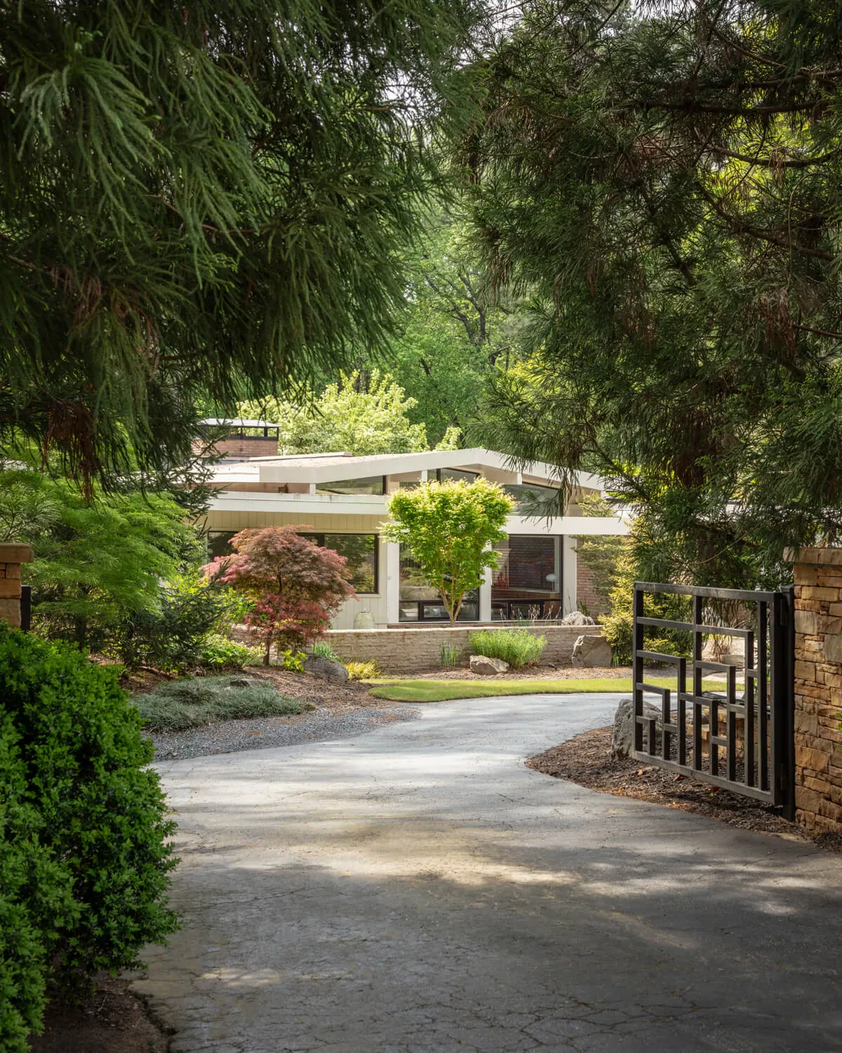 The Grounds — The Ridgewood House