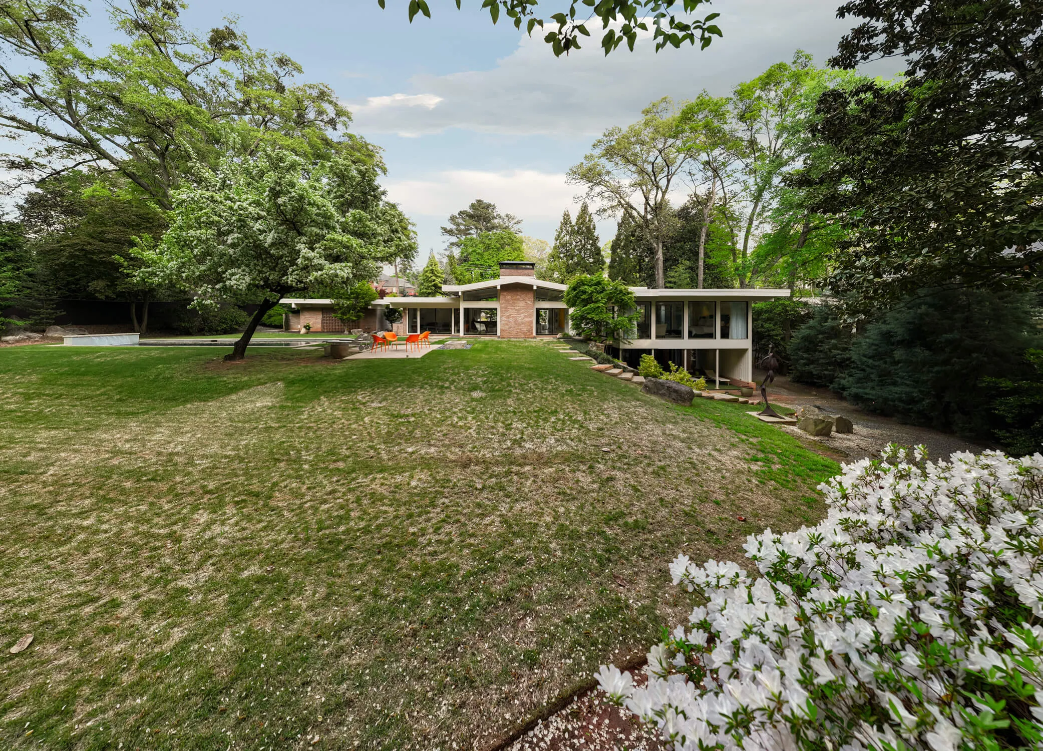 The Grounds — The Ridgewood House